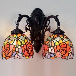 Rosenrote Tiffany Buntglas...